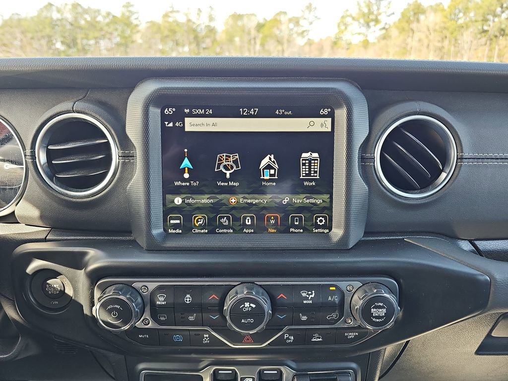 Used 2022 Jeep Wrangler Unlimited Sahara w/ Cold Weather Group image 27