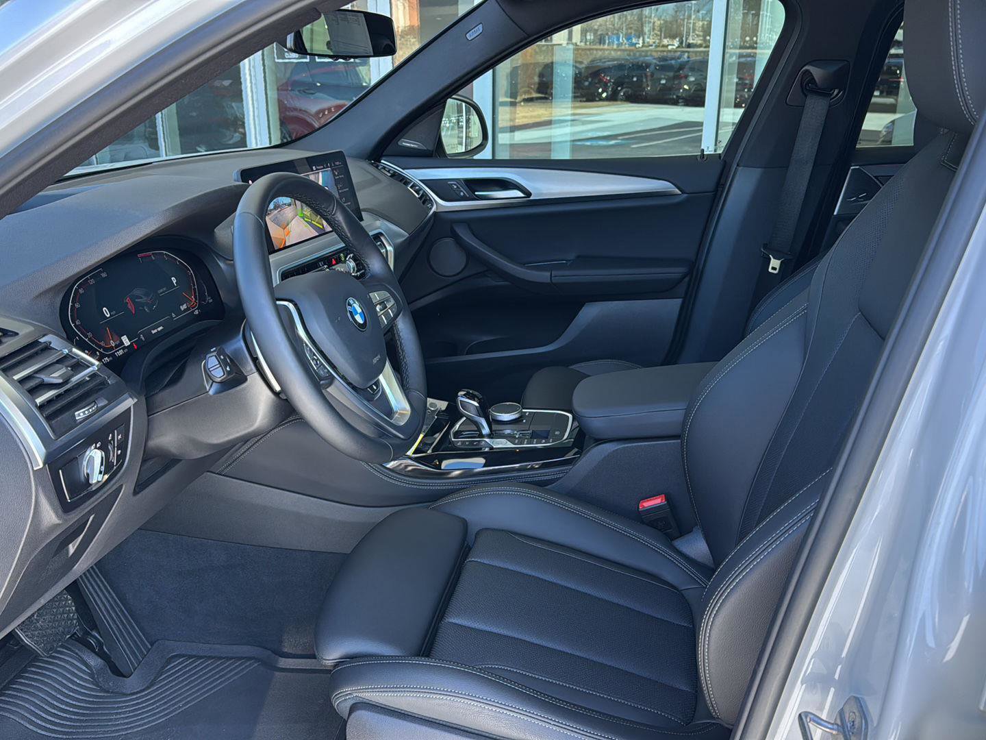 Certified 2024 BMW X4 xDrive30i w/ Premium Package image 8