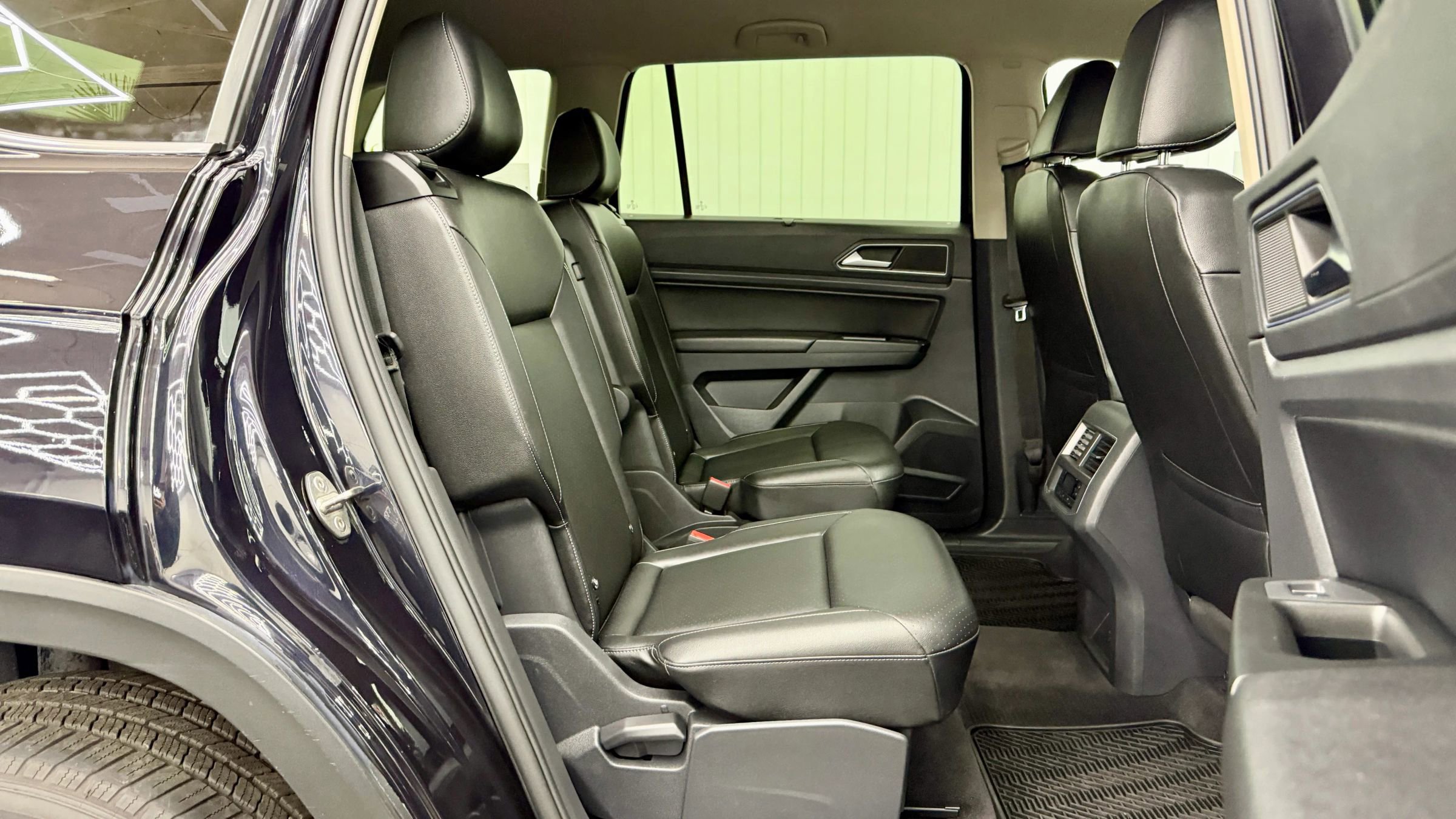 Used 2018 Volkswagen Atlas SE image 13