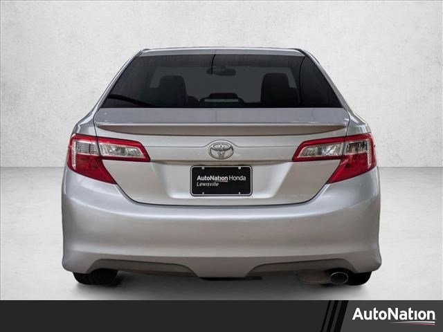 Used 2013 Toyota Camry SE image 1