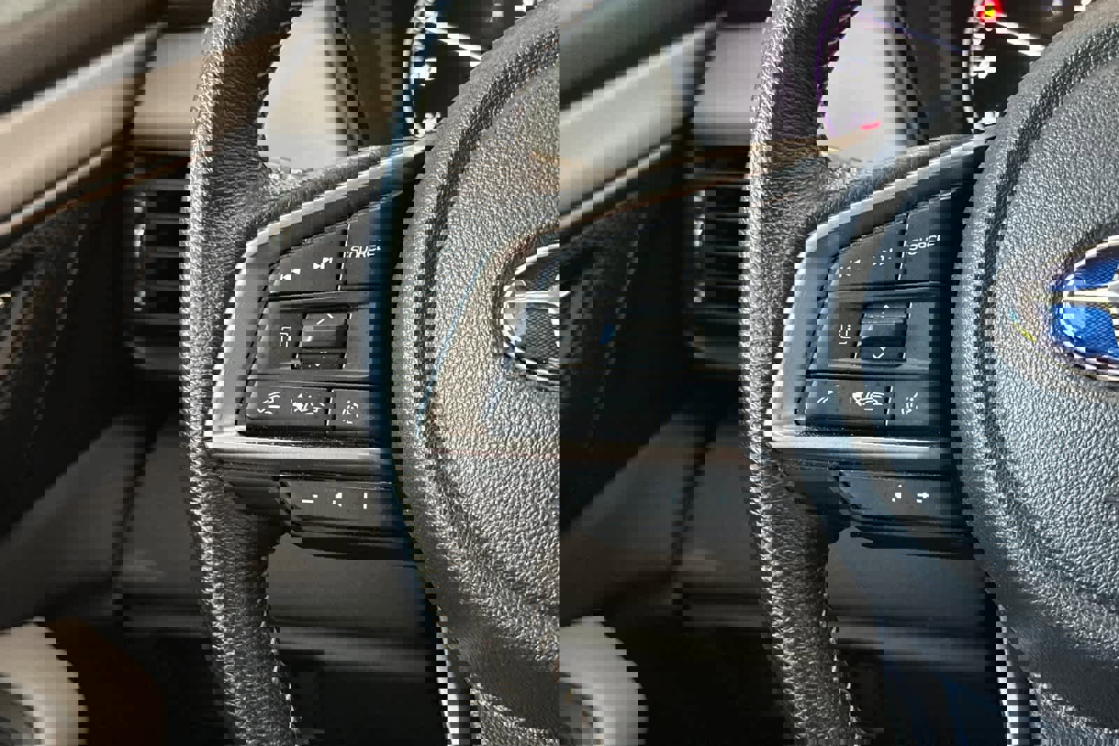 Used 2023 Subaru Outback Premium image 25