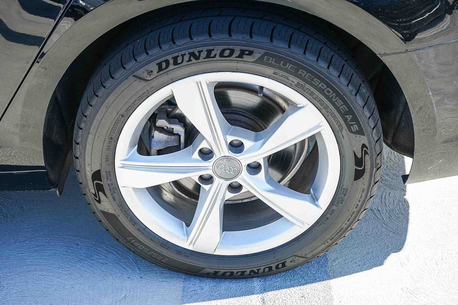 Used 2019 Audi A4 2.0T Premium w/ Convenience Package FWD image 10