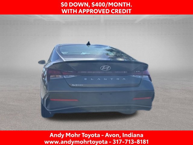 Used 2026 Hyundai Elantra SEL Sport FWD image 11
