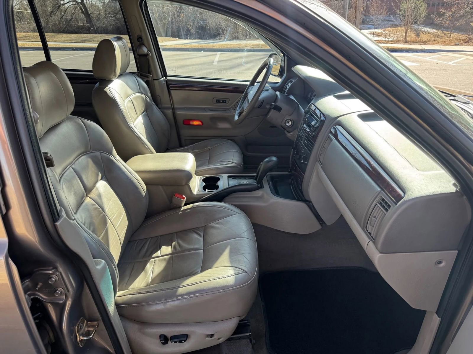 Used 2001 Jeep Grand Cherokee Limited image 18