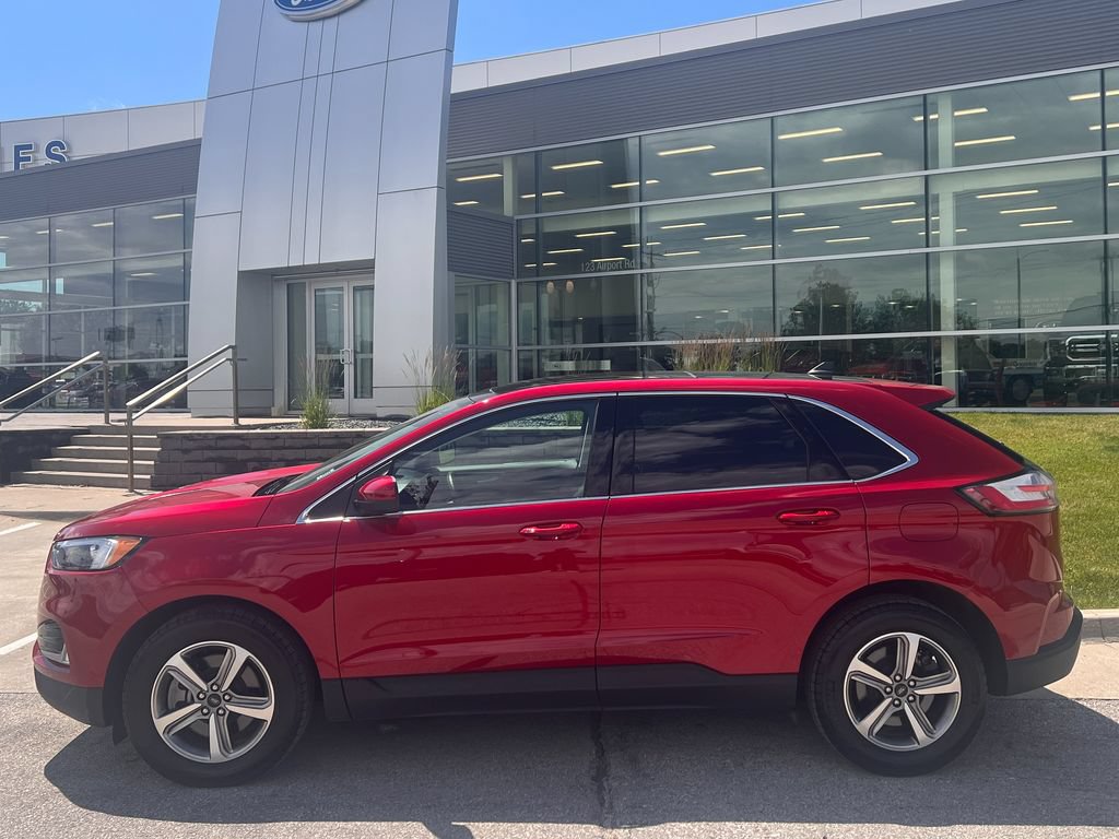 Used 2023 Ford Edge SEL w/ Convenience Package AWD/4WD image 3