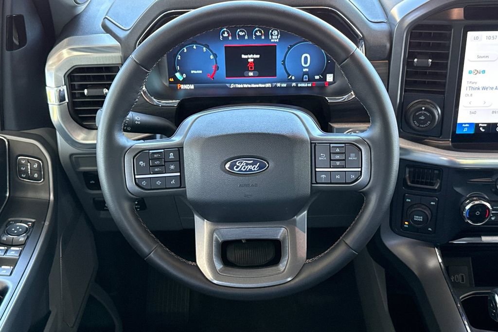 Used 2025 Ford F150 Lariat AWD/4WD image 22