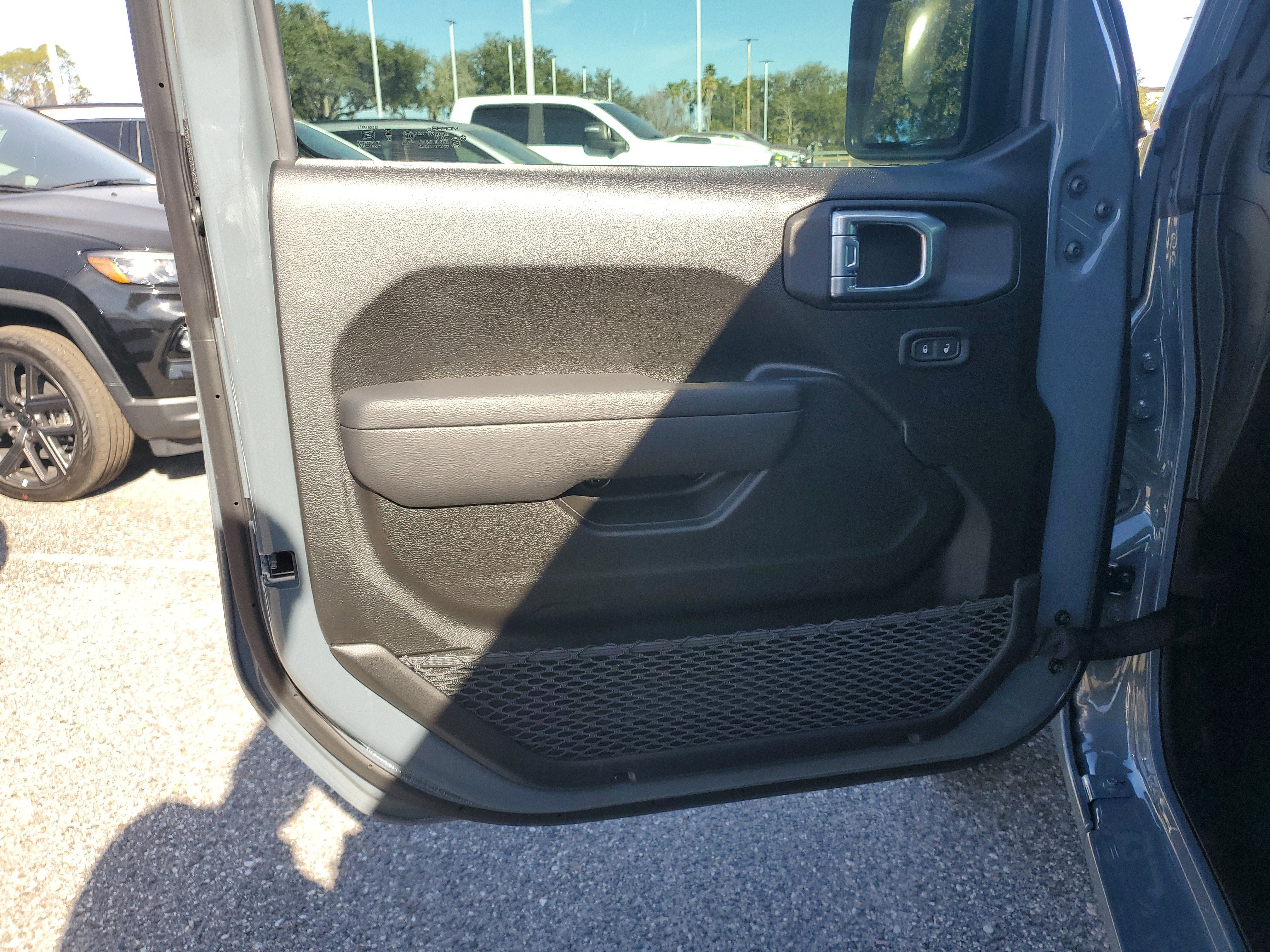 New 2026 Jeep Gladiator Sport AWD/4WD image 9