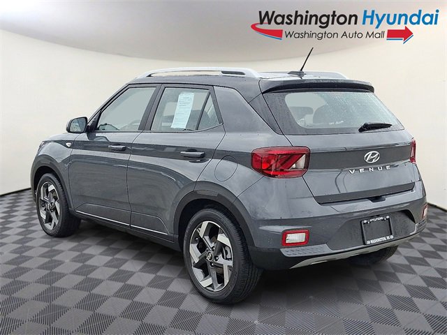 Certified 2026 Hyundai Venue SEL image 4