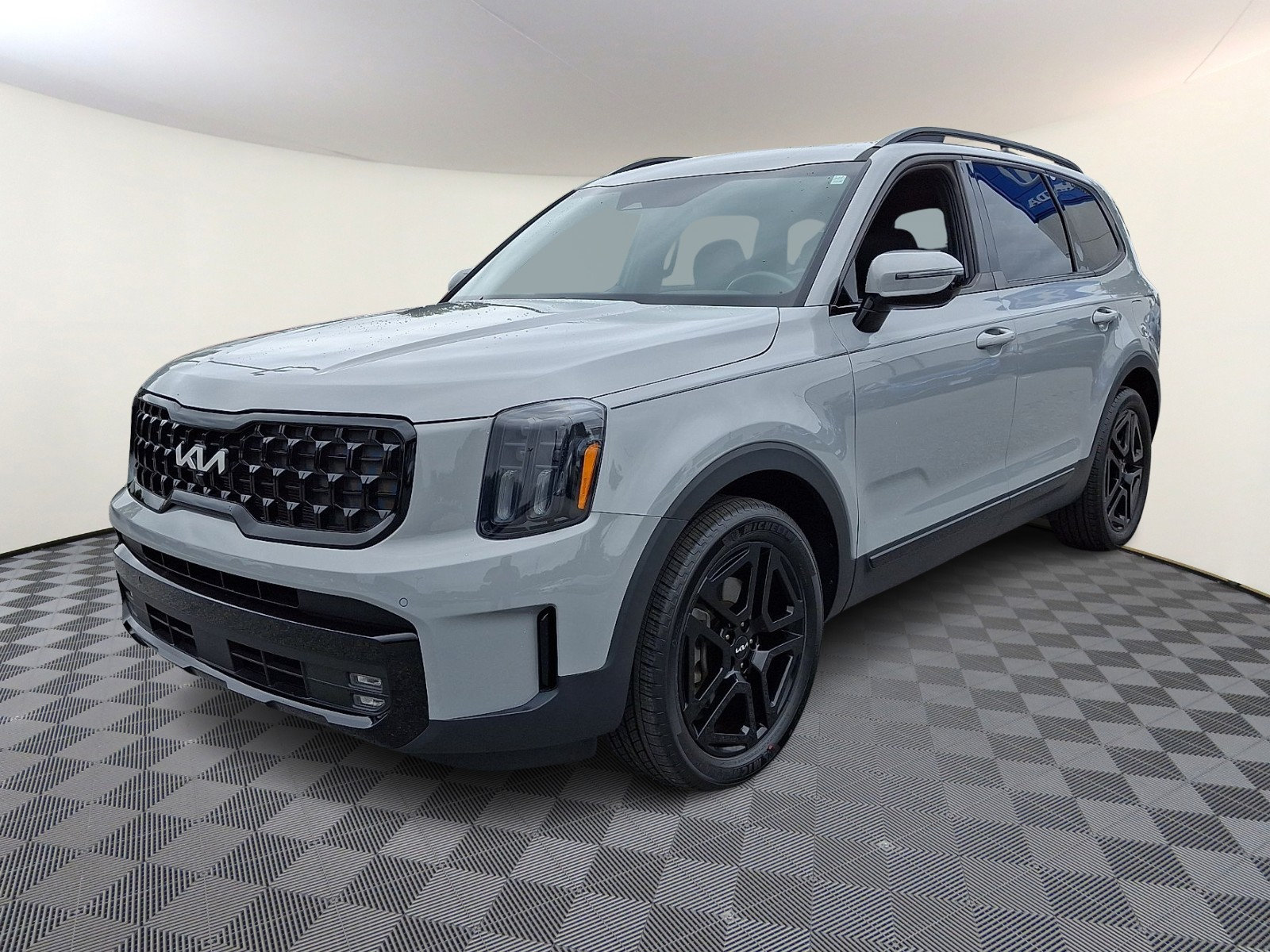 Certified 2024 Kia Telluride SX X-Line AWD/4WD image 3