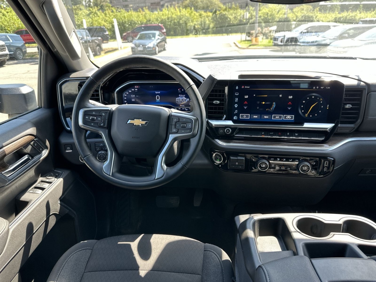 Used 2025 Chevrolet Silverado 2500 LT w/ Convenience Package AWD/4WD image 16