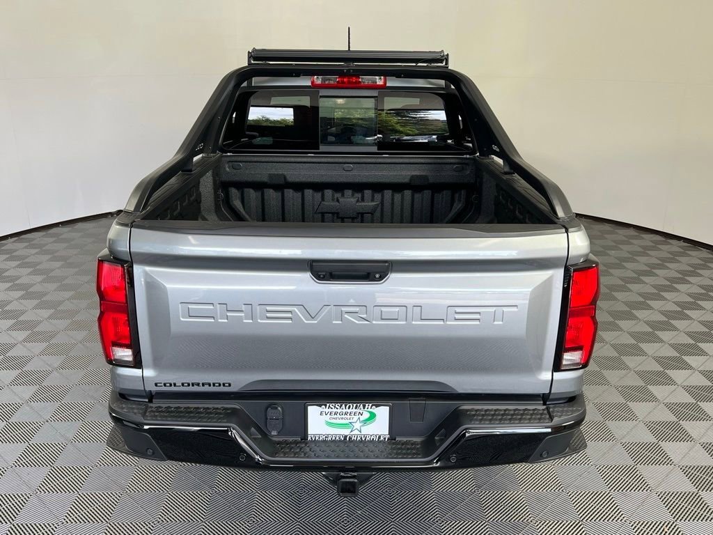New 2025 Chevrolet Colorado Z71 w/ Midnight Edition image 9