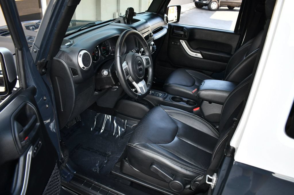 Used 2017 Jeep Wrangler Sahara w/ Quick Order Package 24E Chief AWD/4WD image 38