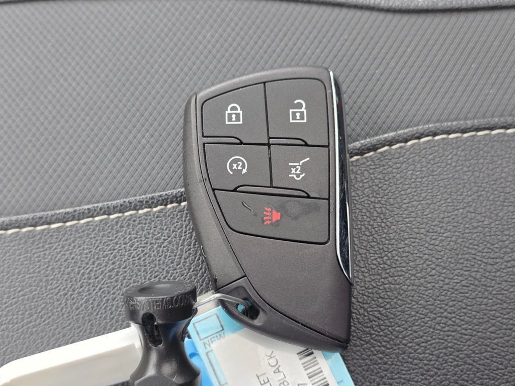 Used 2024 Chevrolet Traverse RS AWD/4WD image 18