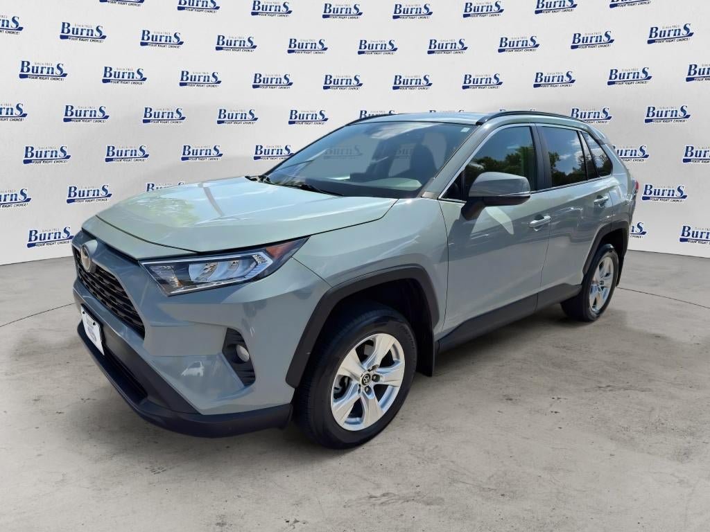 Used 2020 Toyota RAV4 XLE w/ Convenience Package AWD/4WD image 3