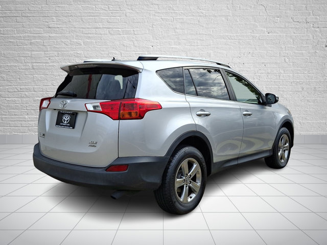 Used 2015 Toyota RAV4 XLE AWD/4WD image 6