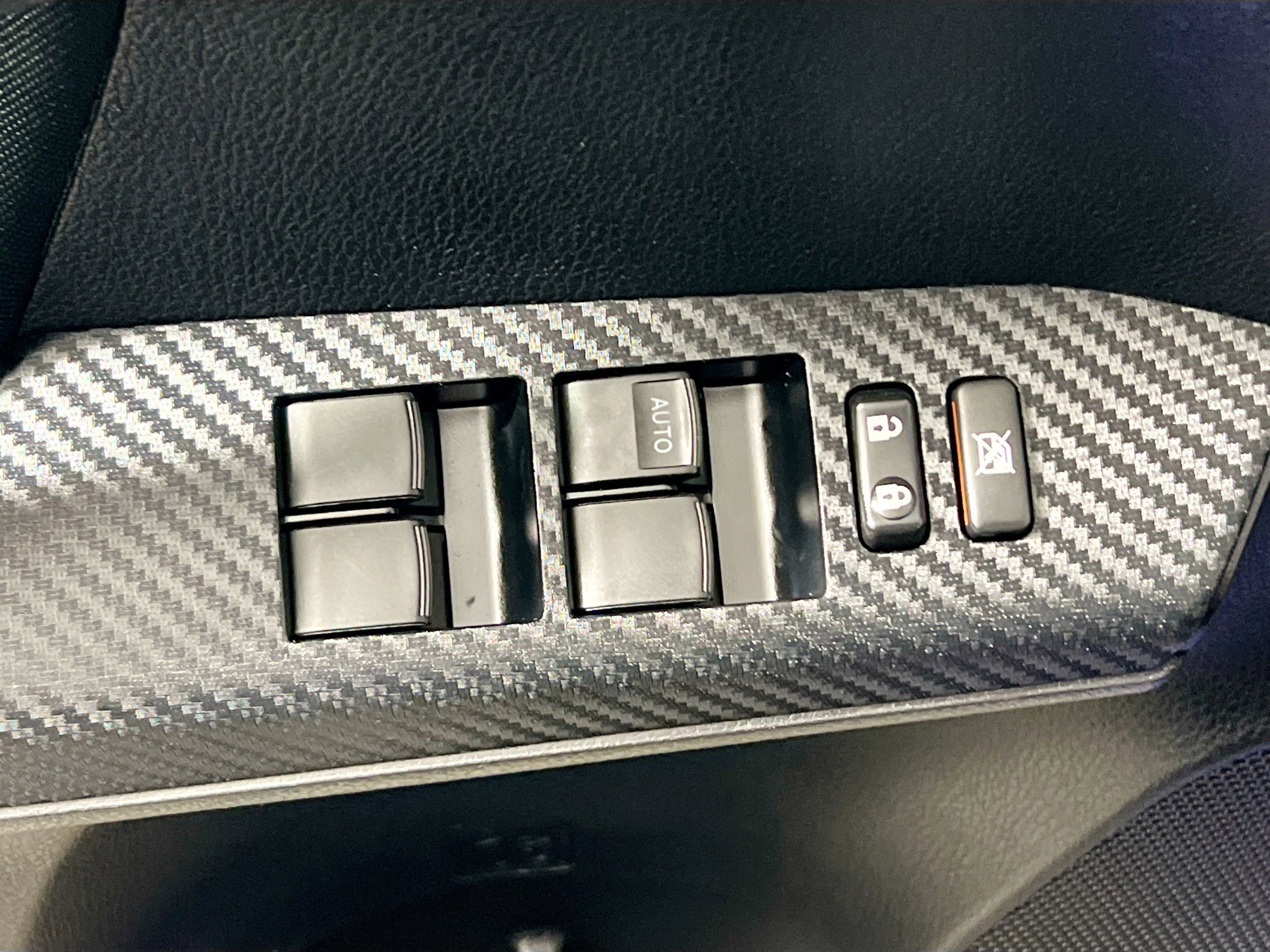 Used 2015 Toyota RAV4 XLE image 16