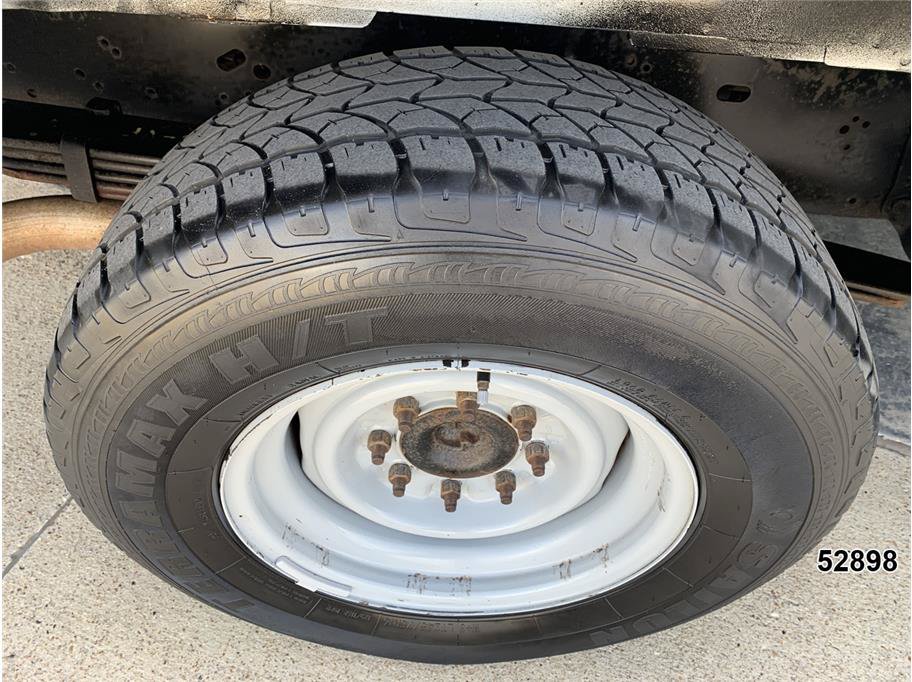 Used 2014 Ford E-350 and Econoline 350 Super Duty RWD image 27