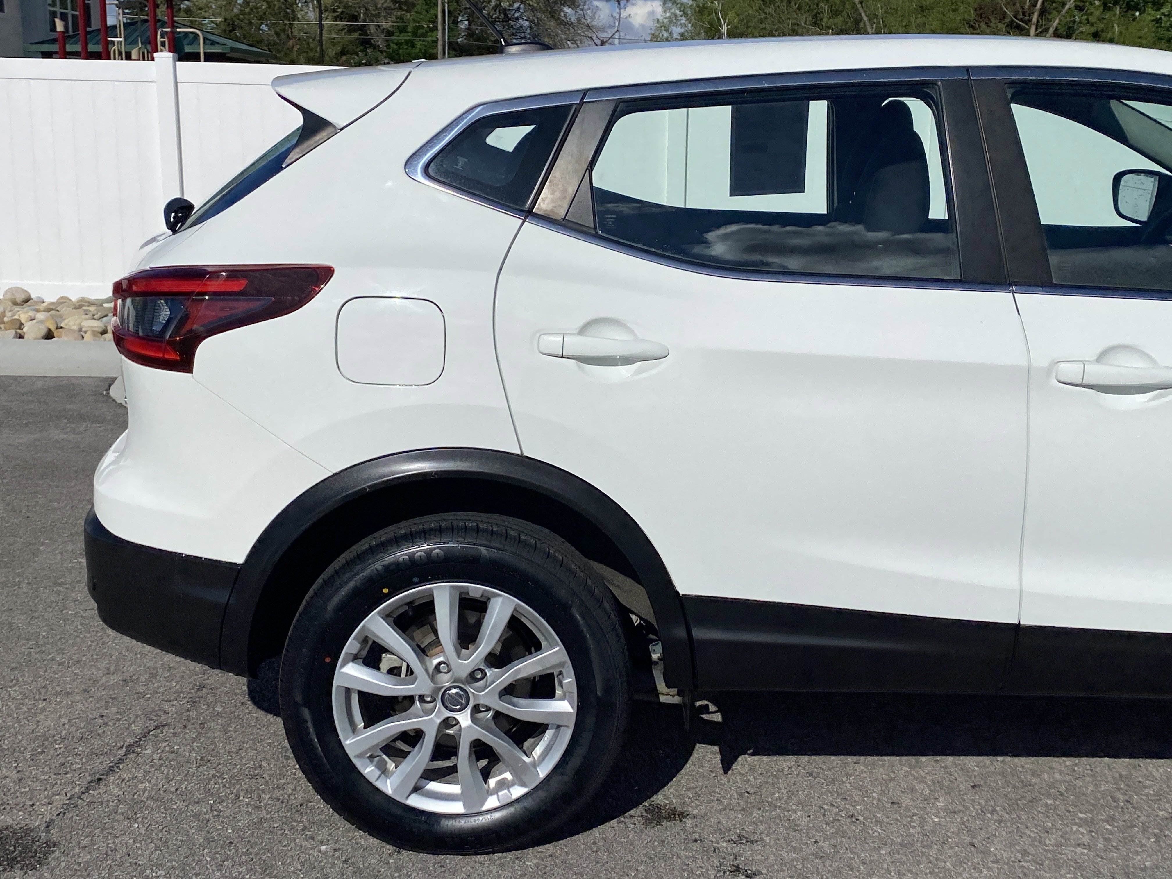 Used 2021 Nissan Rogue Sport S AWD/4WD image 6