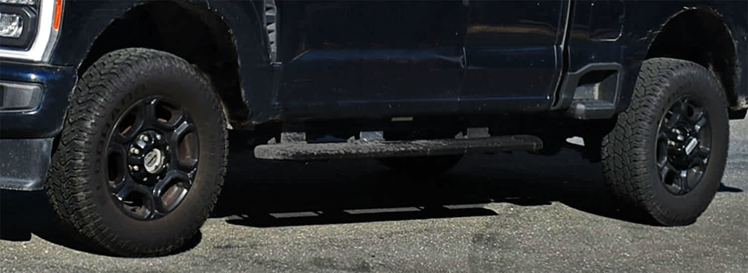 Used 2023 Ford F350 XLT w/ XLT Premium Package AWD/4WD image 7