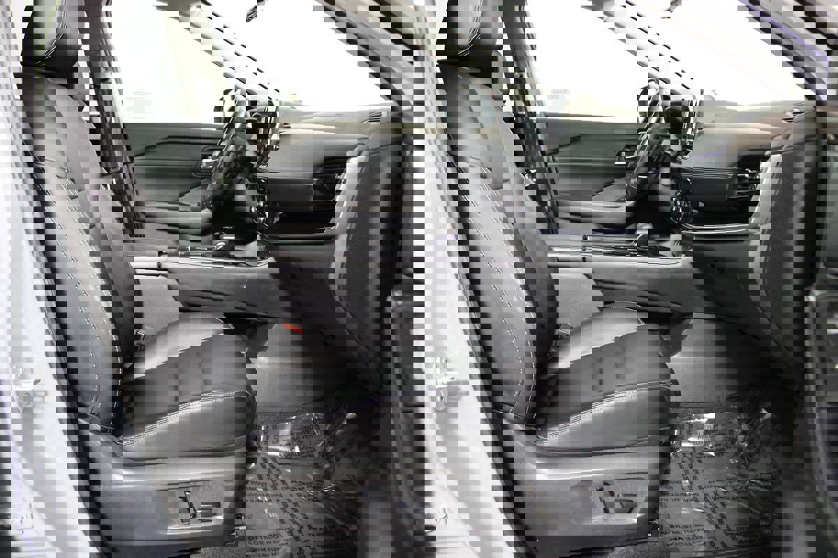 Used 2023 Nissan Rogue SL w/ SL Premium Package image 12