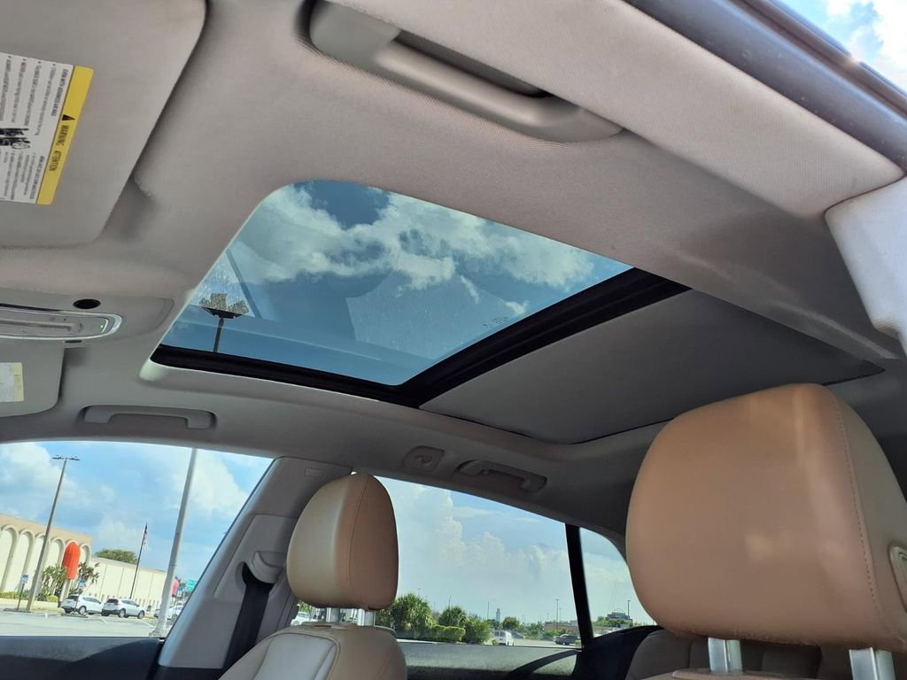 Used 2019 Audi Q8 Premium Plus AWD/4WD image 30