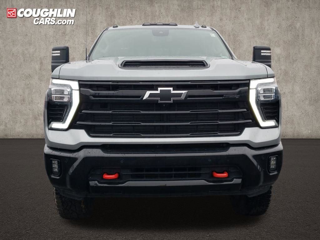 Used 2025 Chevrolet Silverado 2500 LTZ w/ LTZ Plus Package AWD/4WD image 9