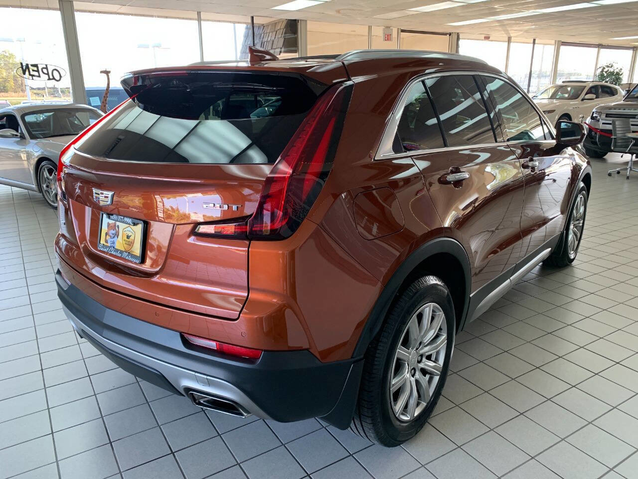 Used 2019 Cadillac XT4 Premium Luxury w/ Technology Package image 5