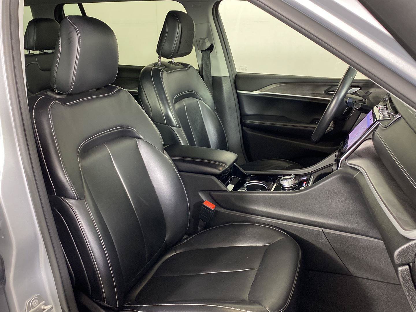 Used 2021 Jeep Grand Cherokee L Limited w/ MOPAR Finishing Package AWD/4WD image 24