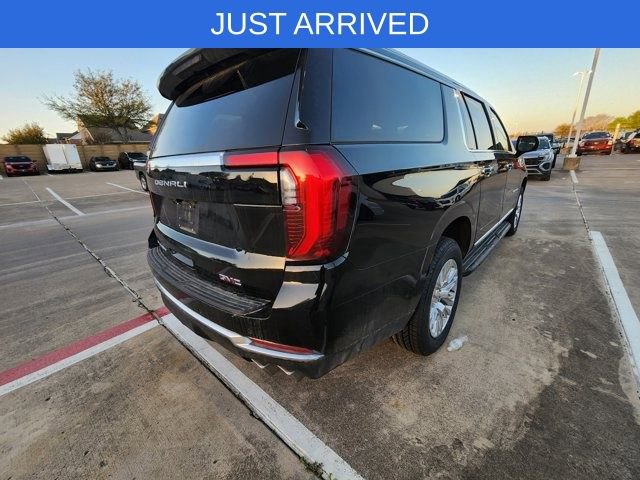 Used 2025 GMC Yukon XL Denali image 4