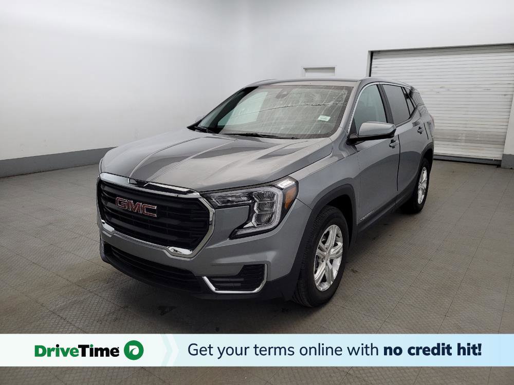 Used 2024 GMC Terrain SLE image 1