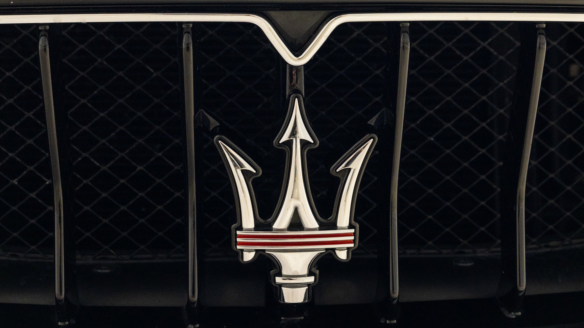 Used 2018 Maserati GranTurismo MC image 17