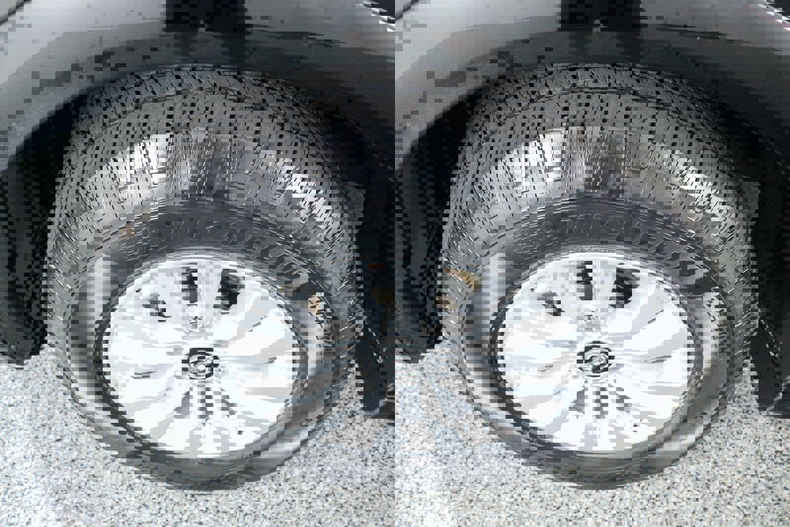 Used 2023 Nissan Armada SV w/ Cargo Package image 11