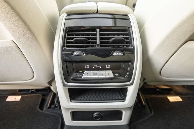 Used 2019 BMW X5 xDrive40i w/ Premium Package 2 AWD/4WD image 15