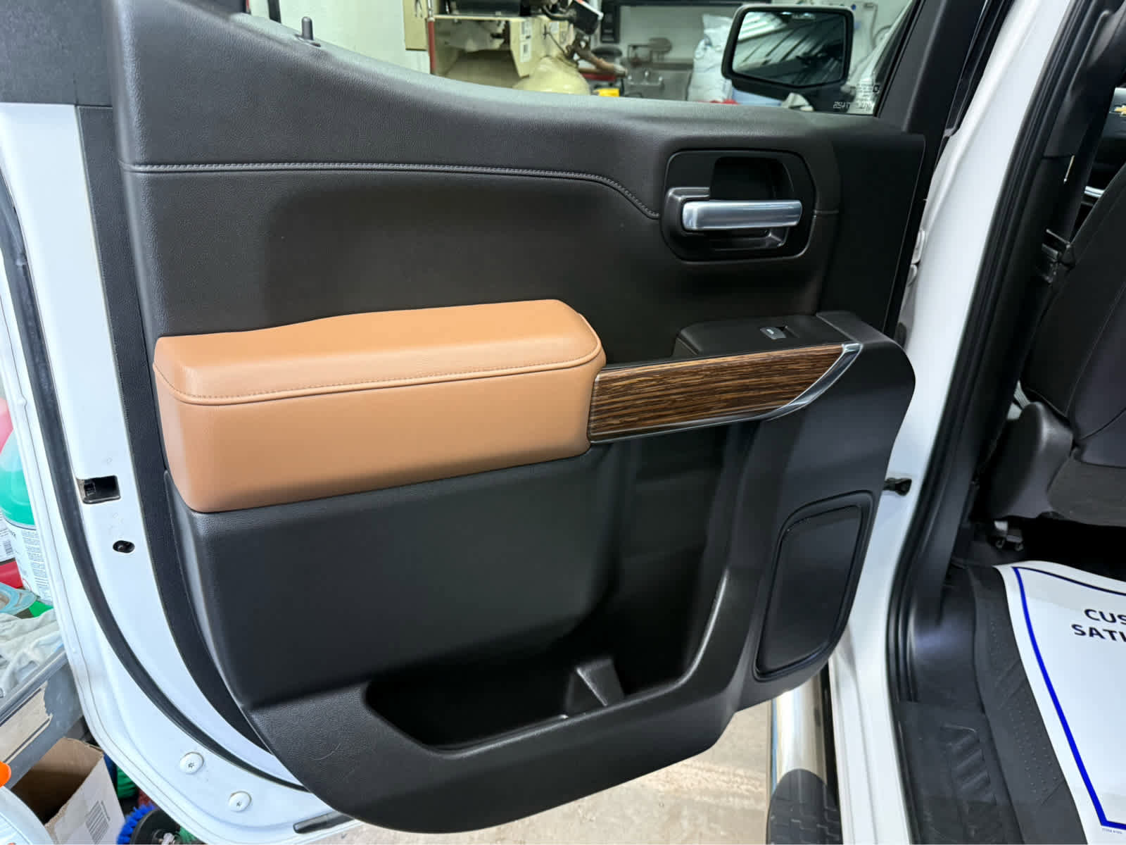 Used 2020 Chevrolet Silverado 1500 High Country w/ LPO, Dark Essentials Package image 23