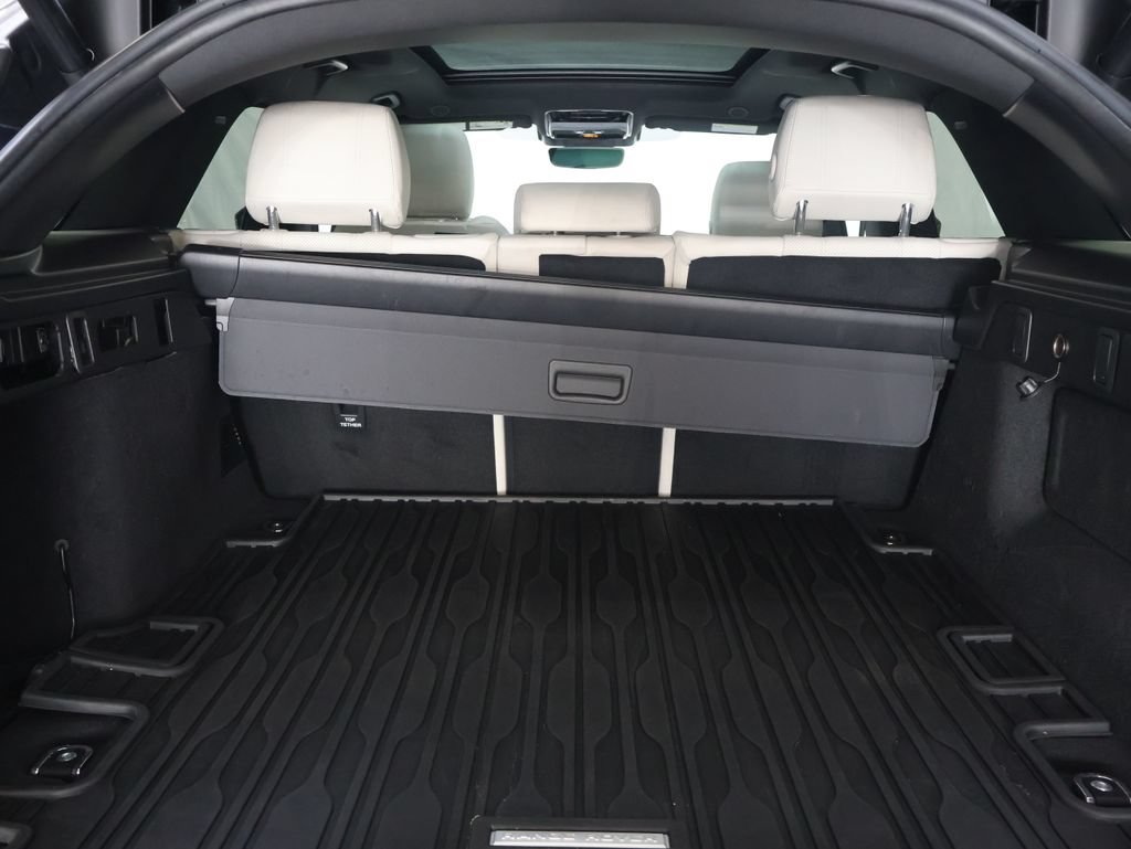 Used 2021 Land Rover Range Rover Velar R-Dynamic S AWD/4WD image 13