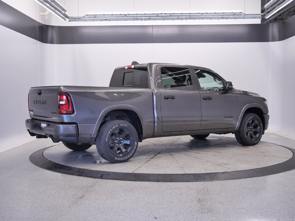 Used 2025 RAM 1500 Big Horn AWD/4WD image 5