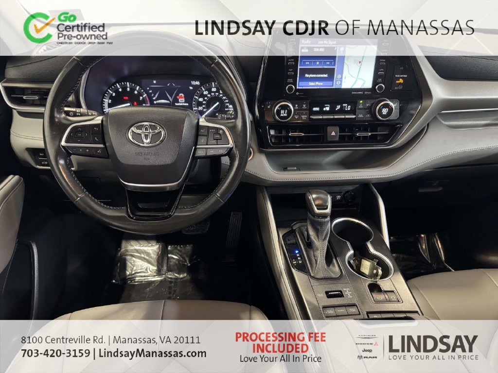 Used 2021 Toyota Highlander XLE AWD/4WD image 23