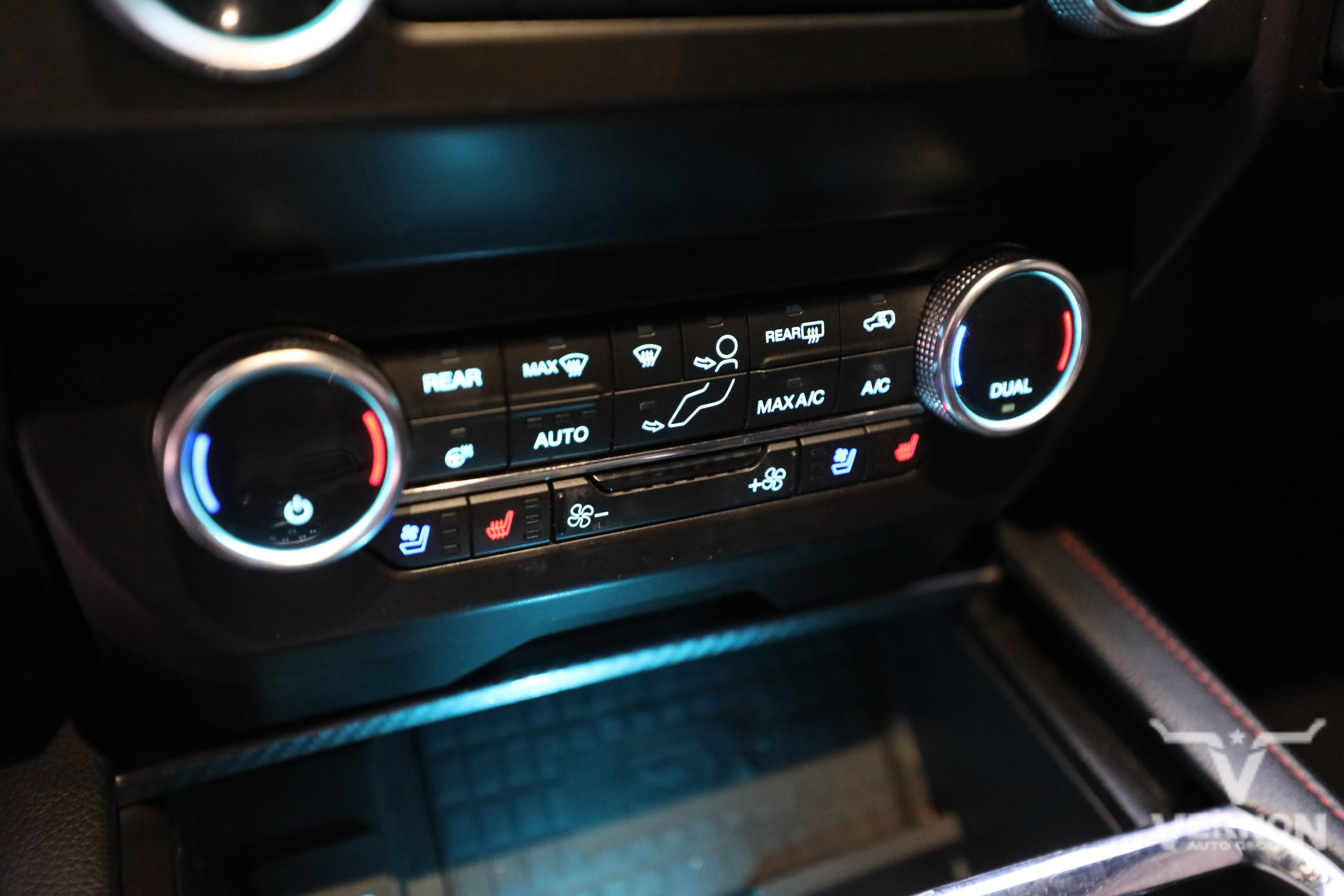 Used 2021 Ford Expedition Limited image 24