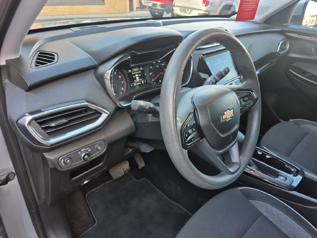 Used 2023 Chevrolet TrailBlazer LT w/ Convenience Package AWD/4WD image 21