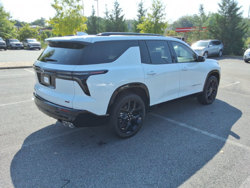 Certified 2026 Chevrolet Traverse RS FWD image 5