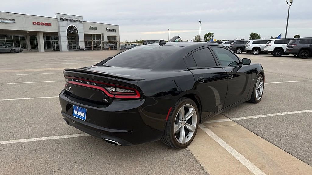 Used 2015 Dodge Charger R/T RWD image 5