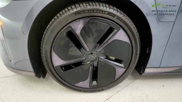 Used 2025 Lucid Air Pure RWD image 82