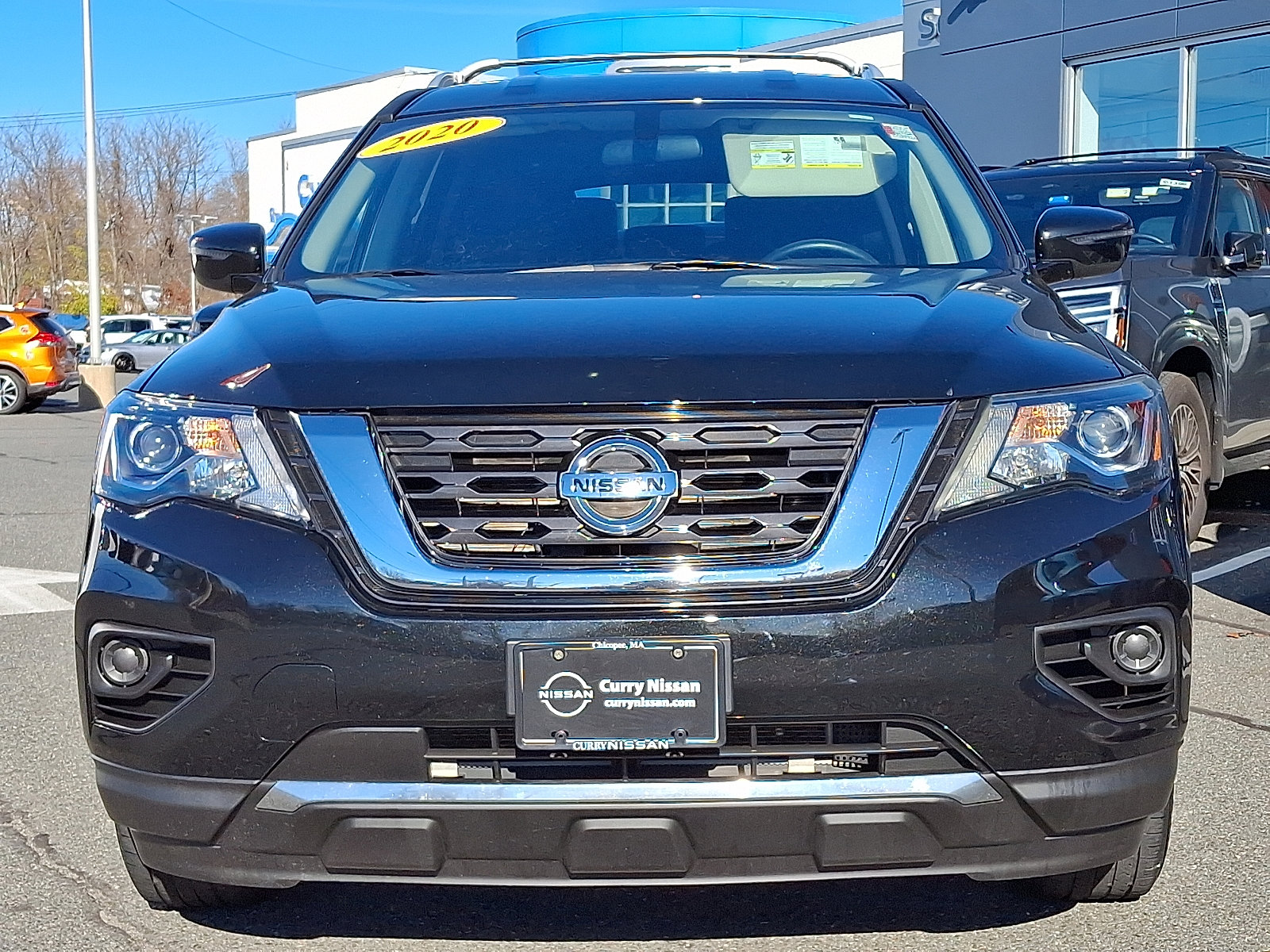 Used 2020 Nissan Pathfinder S image 2