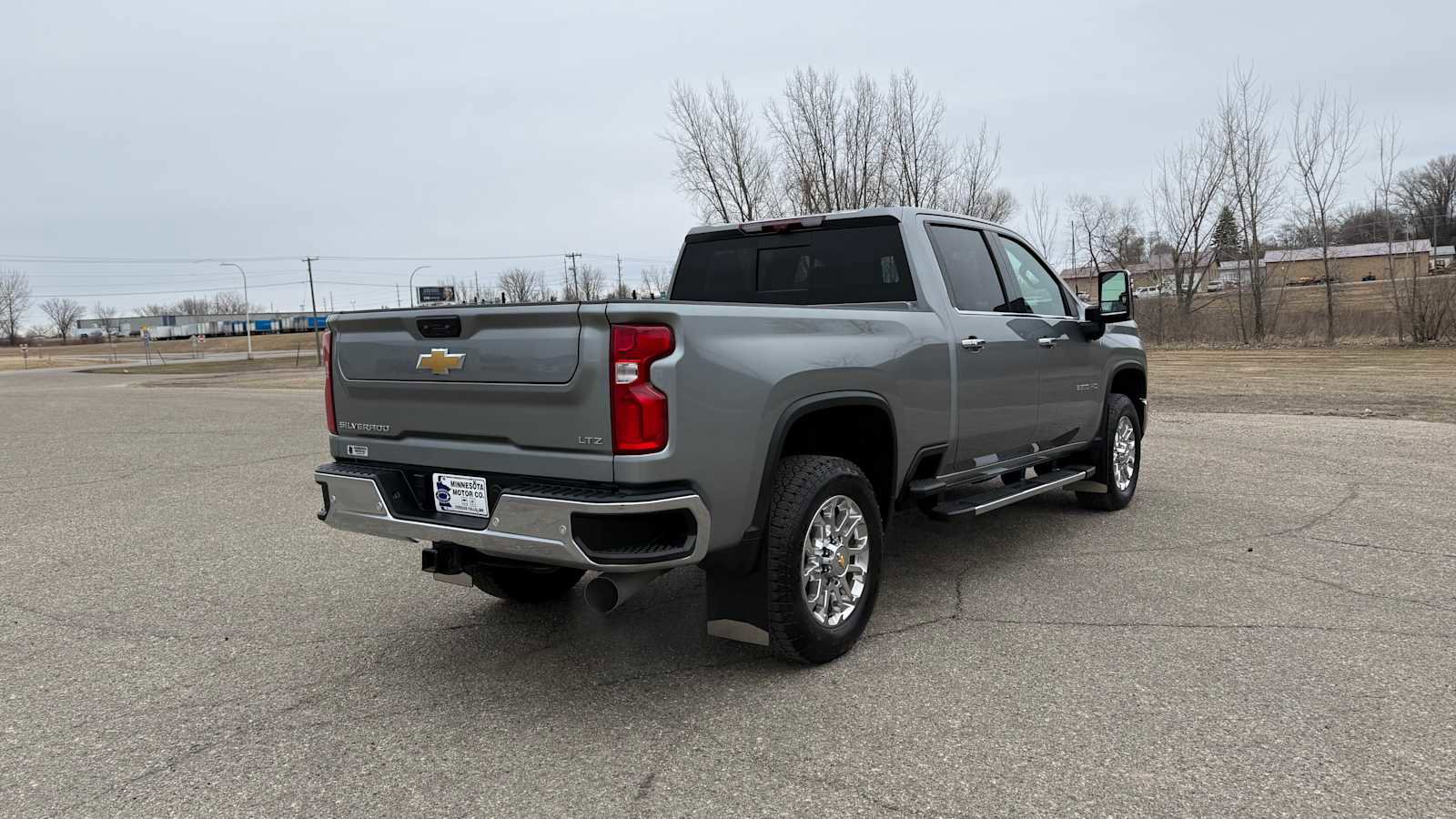 Used 2024 Chevrolet Silverado 3500 LTZ w/ LTZ Plus Package AWD/4WD image 4