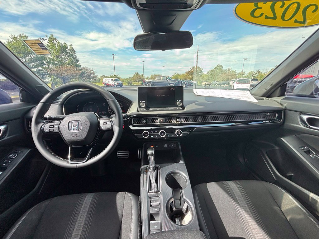 Used 2023 Honda Civic Sport image 18
