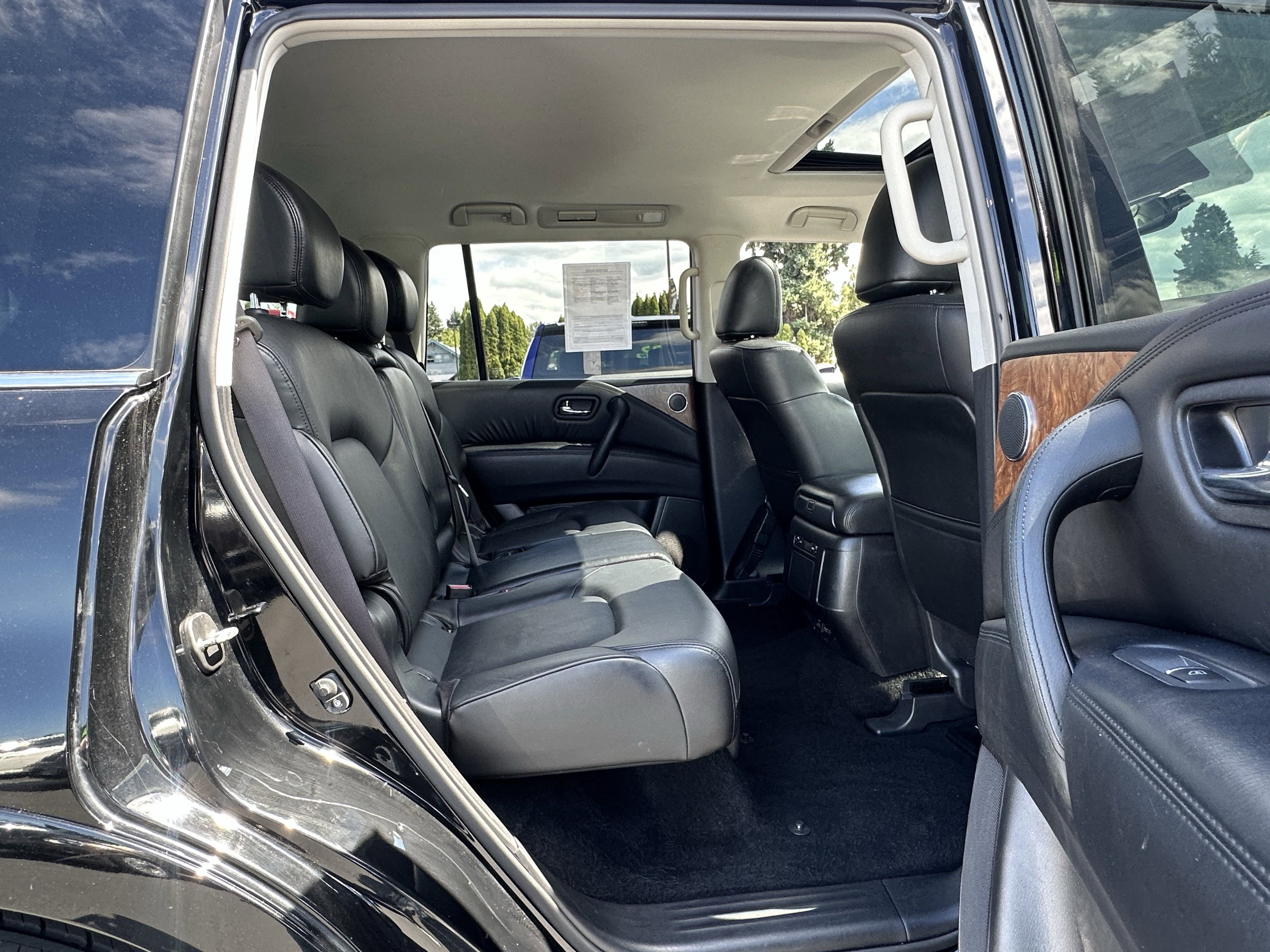 Used 2023 Nissan Armada SL image 12