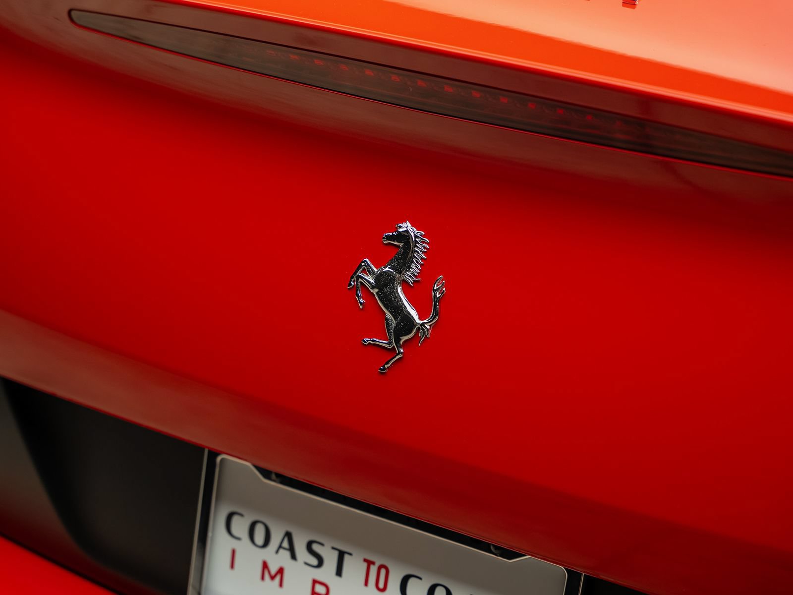 Used 2013 Ferrari California RWD image 21