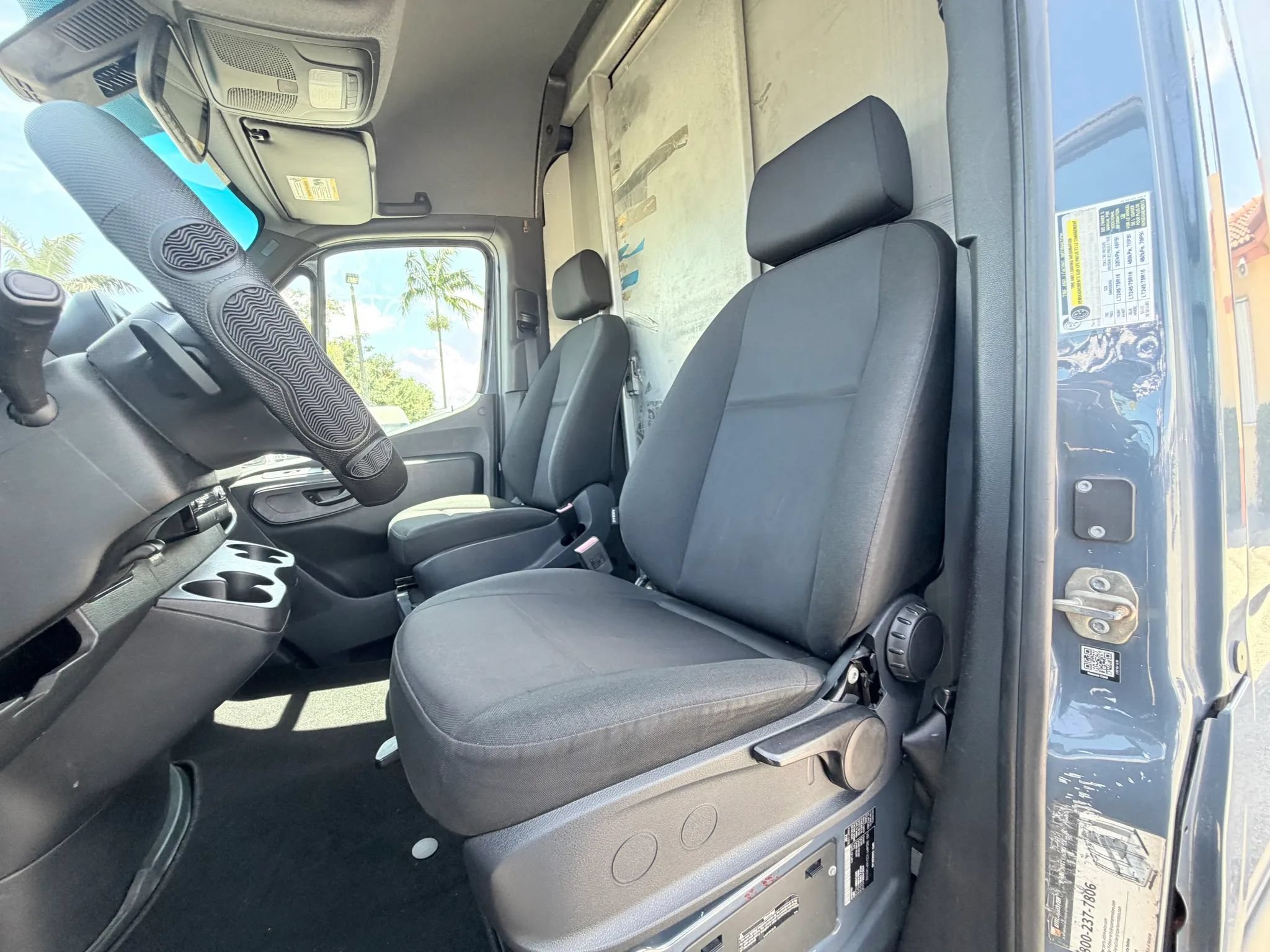 Used 2019 Mercedes-Benz Sprinter 2500 170 Extended Cargo image 12