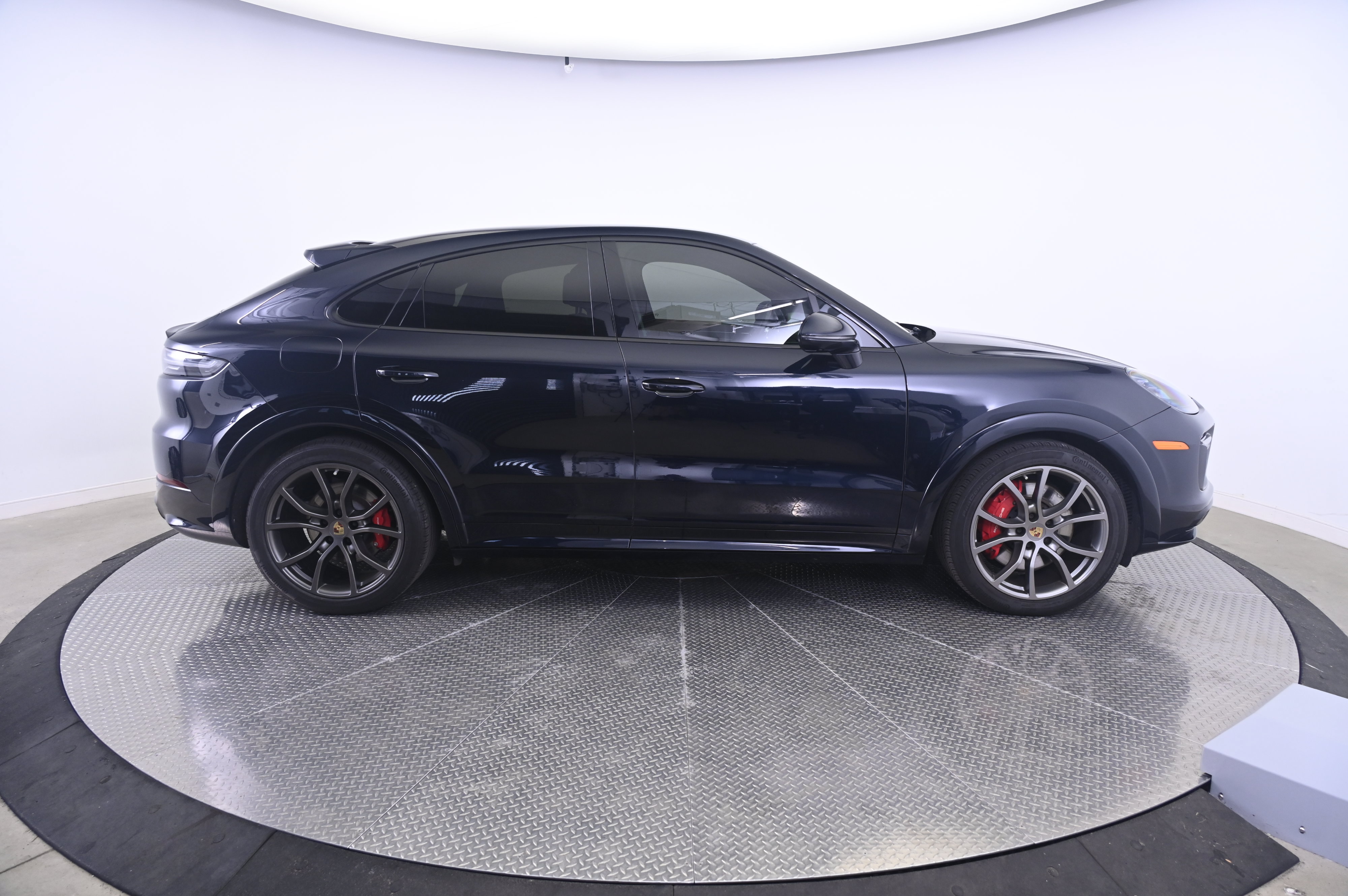 Certified 2023 Porsche Cayenne GTS AWD/4WD image 8