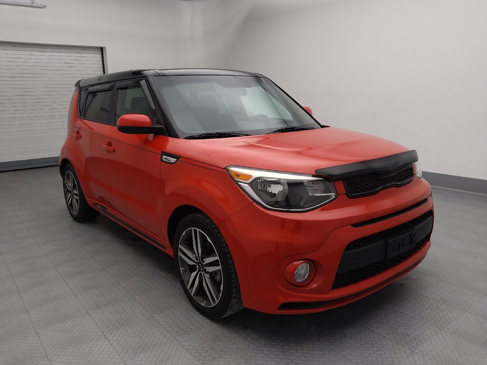 Used 2019 Kia Soul + FWD image 13